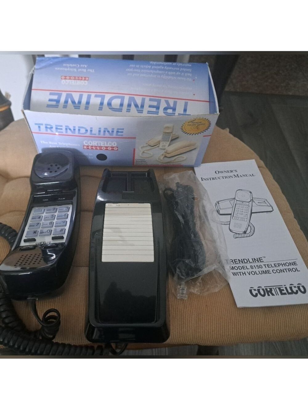 VTG TRENDLINE CORTELCO push tone phone black model 8150 old stock with box